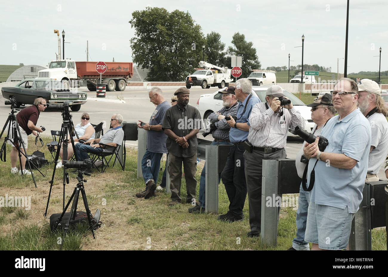 Woodbine Iowa Usa 2nd Aug 2019 Photographers Wait For The Arrival Of The Union Pacific S Steam Locomotive No 4014 Big Boy Heads Back West On Its Rail System Passing Through Woodbine Iowa