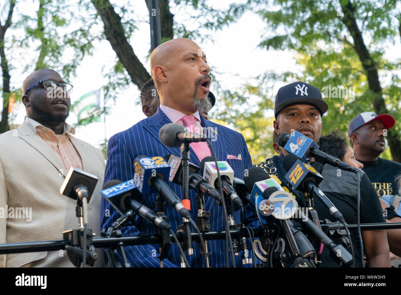 New York, NY - August 2, 2019: Elder Kirsten speaks at rally and press conference to demand firing police officer Daniel Pantaleo accused of using banned chokehold on Eric Garner at 1 Police Plaza Stock Photo