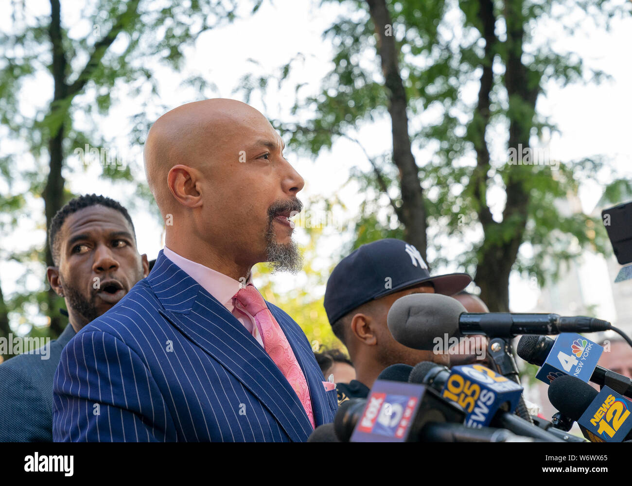 New York, United States. 02nd Aug, 2019. Elder Kirsten speaks at rally and press conference to demand firing police officer Daniel Pantaleo accused of using banned chokehold on Eric Garner at 1 Police Plaza Credit: Lev Radin/Pacific Press/Alamy Live News Stock Photo