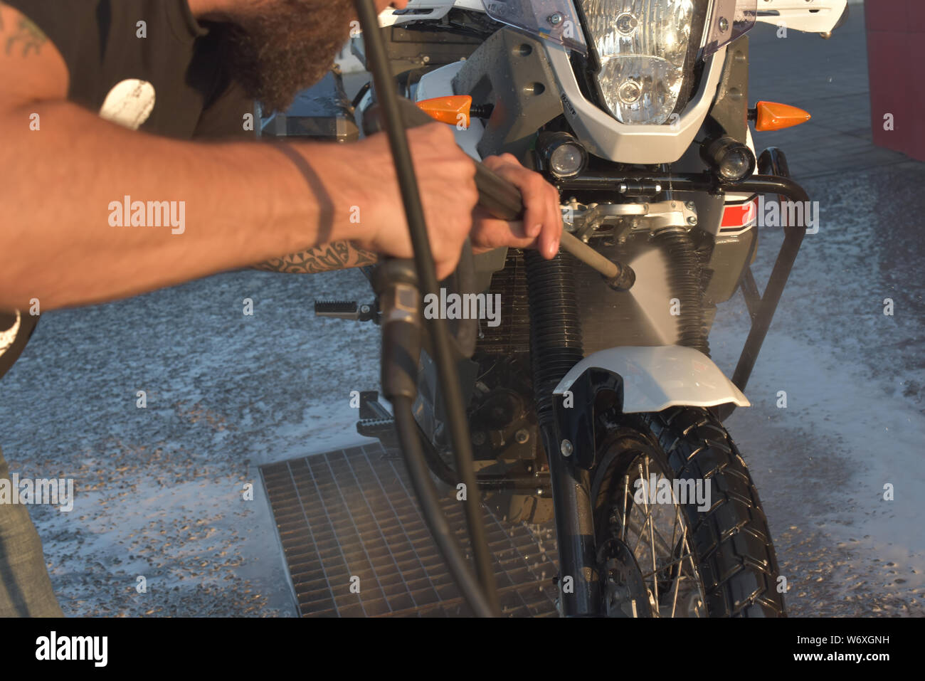 Motorcycle Car Wash Motorcycle Big Bike cleaning with foam injection