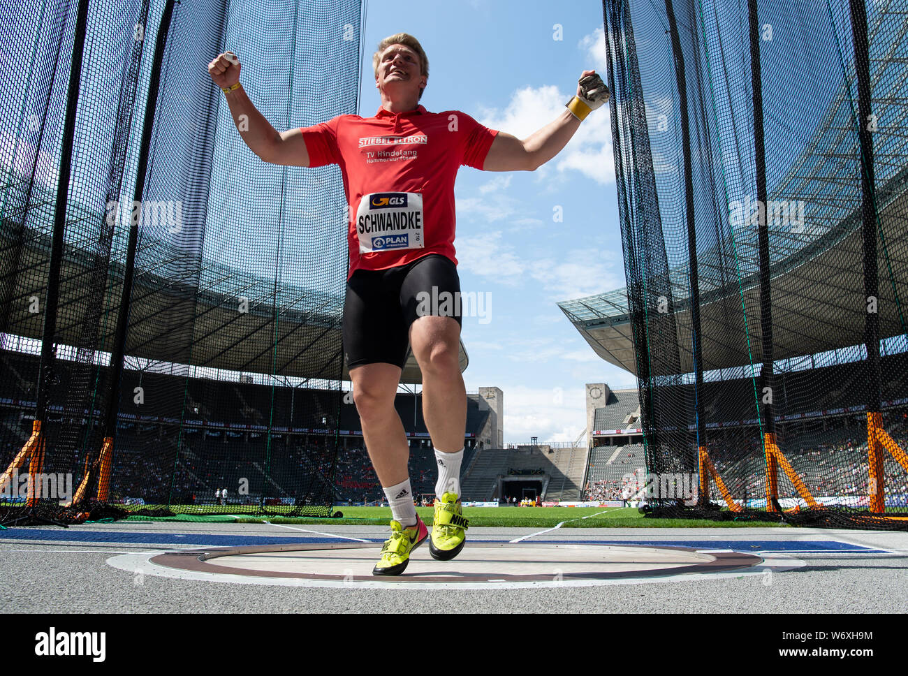 Berlin, Germany. 03rd Aug, 2019. Athletics: German Championships in the  Olympic Stadium, hammer throw, men. Tristan