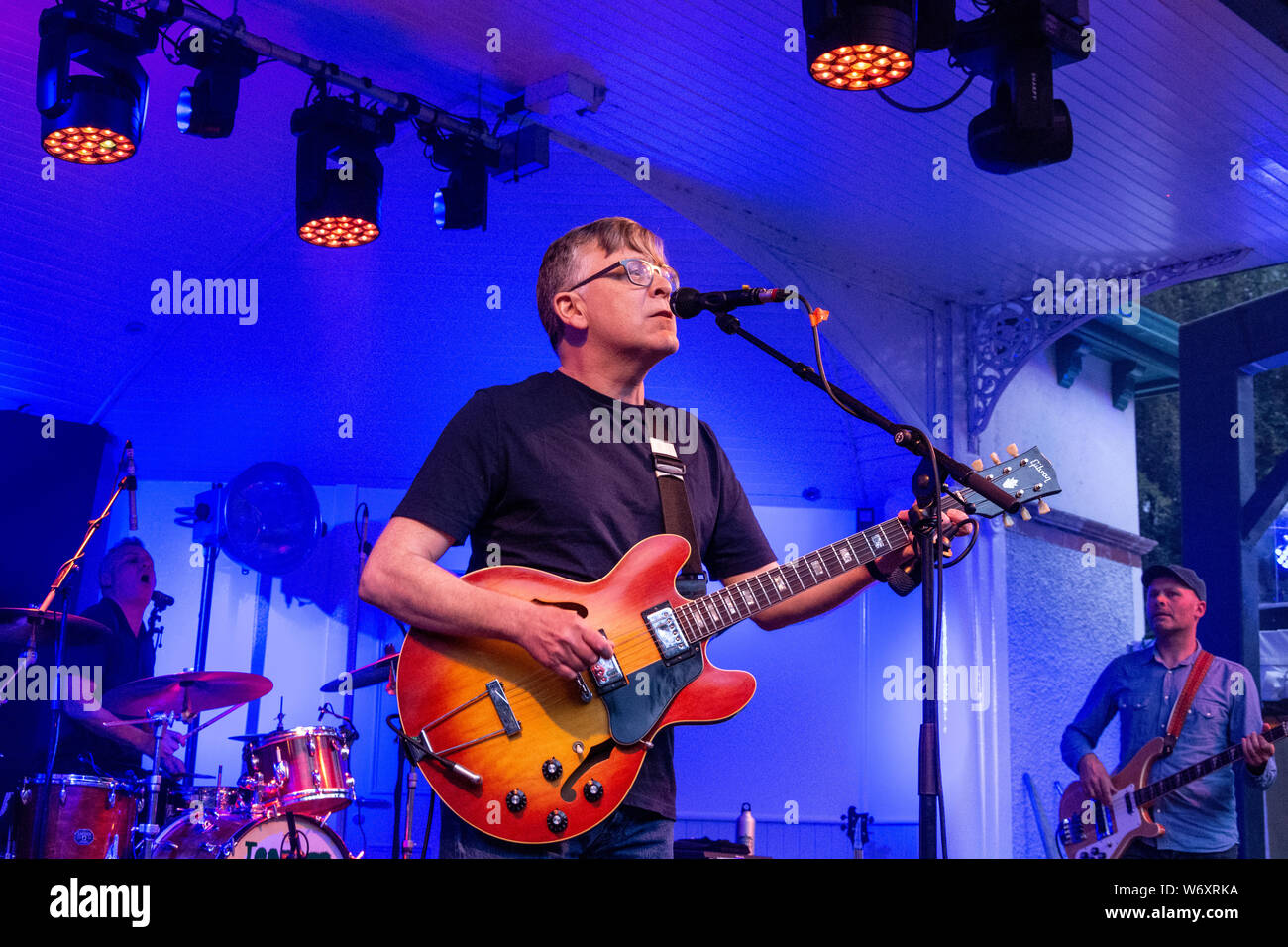 Summer nights glasgow hires stock photography and images Alamy