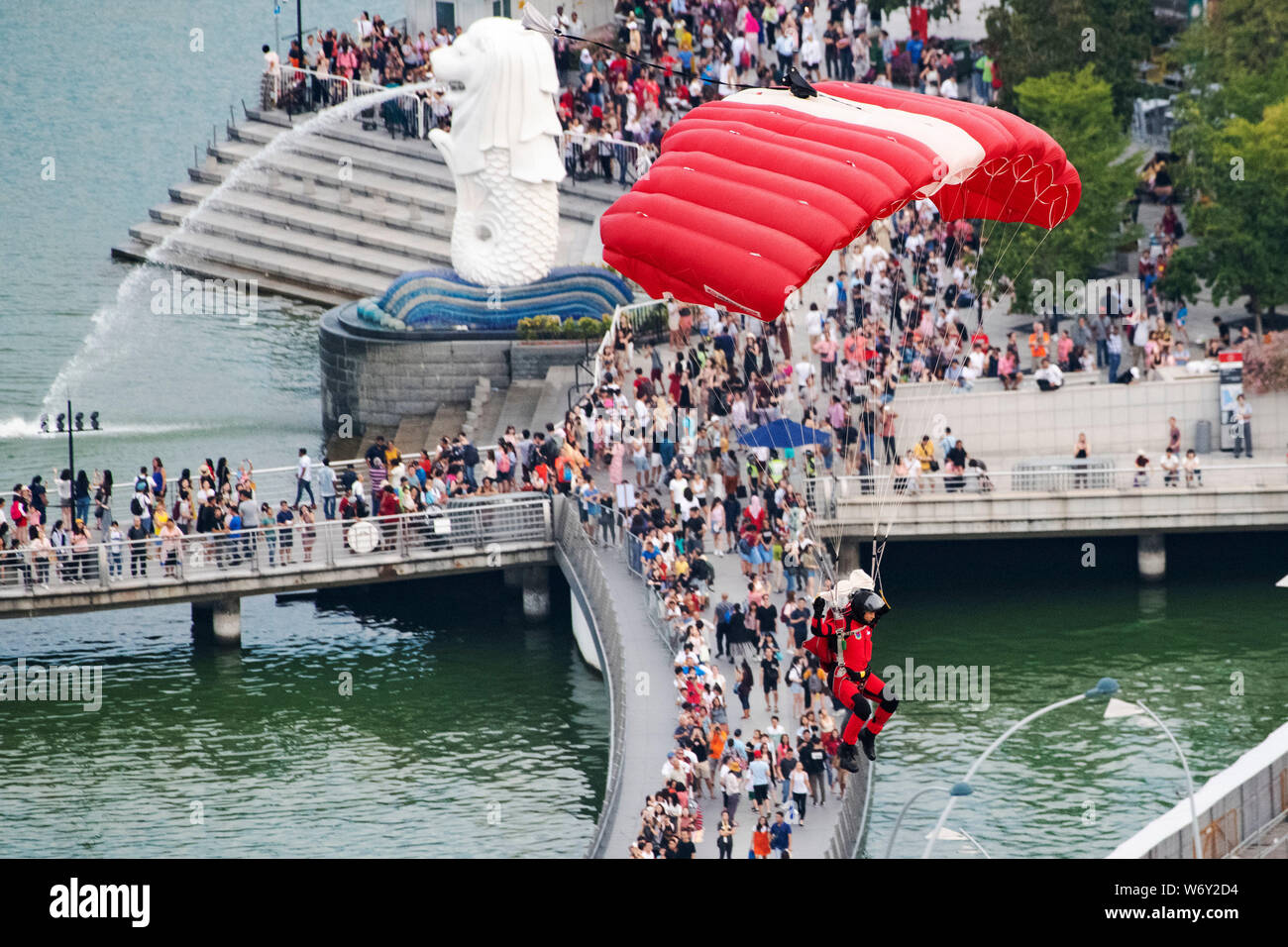 Singapore 3rd Aug 2019 A Parachutist Of The Singapore Armed Forces Red Lions Falls From The