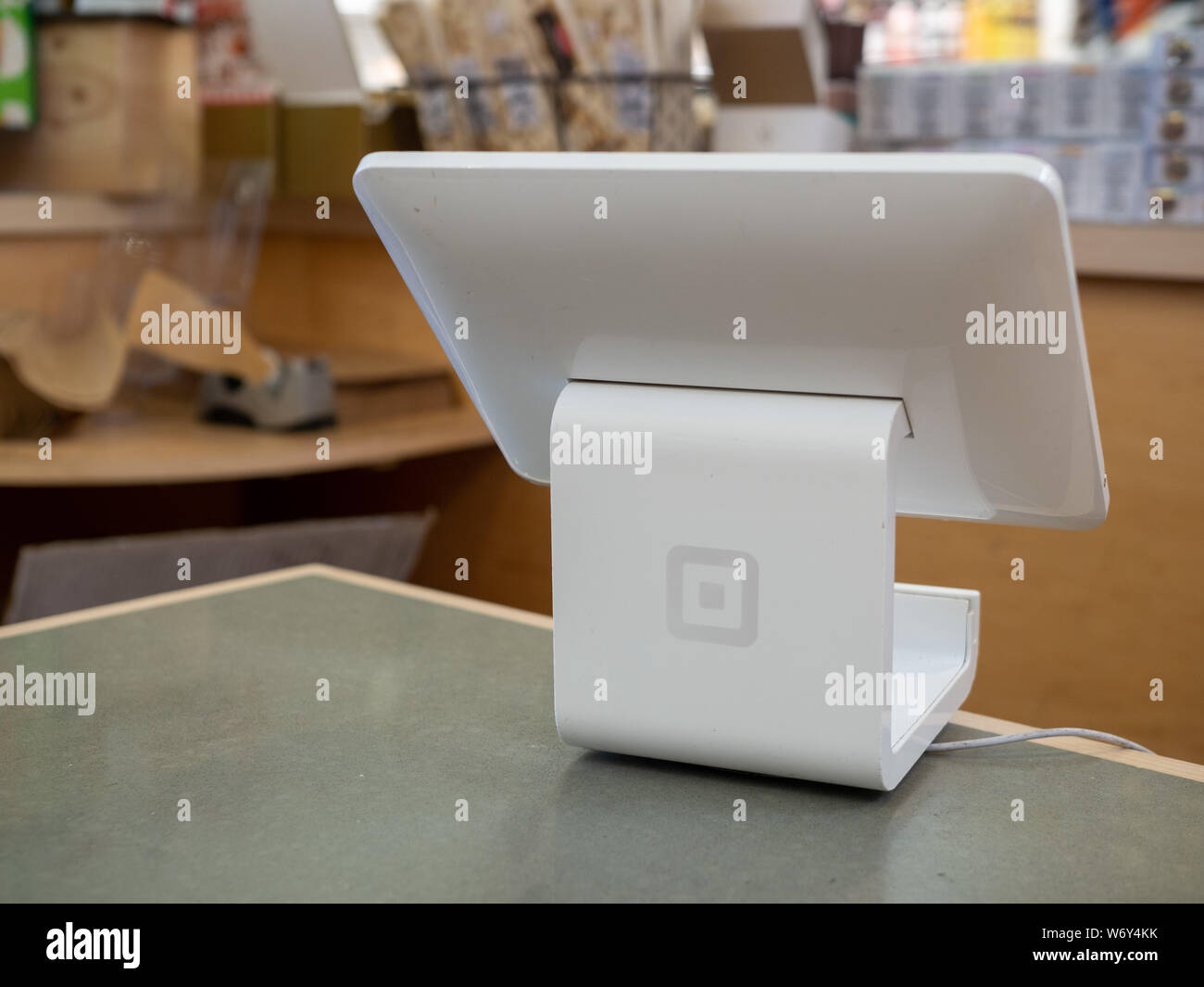 Convenience store counter hires stock photography and images Alamy