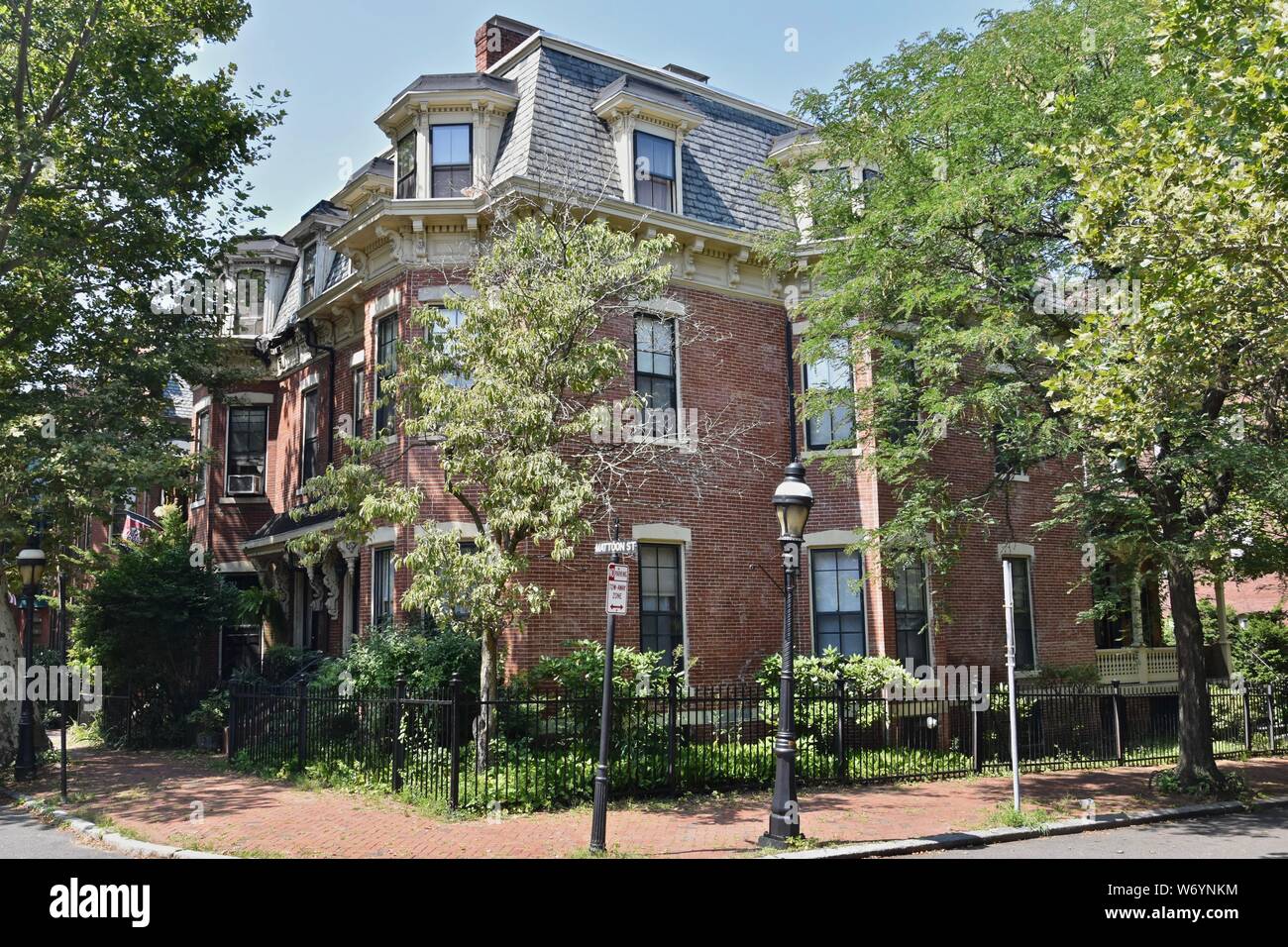 Bow fronted house hires stock photography and images Alamy