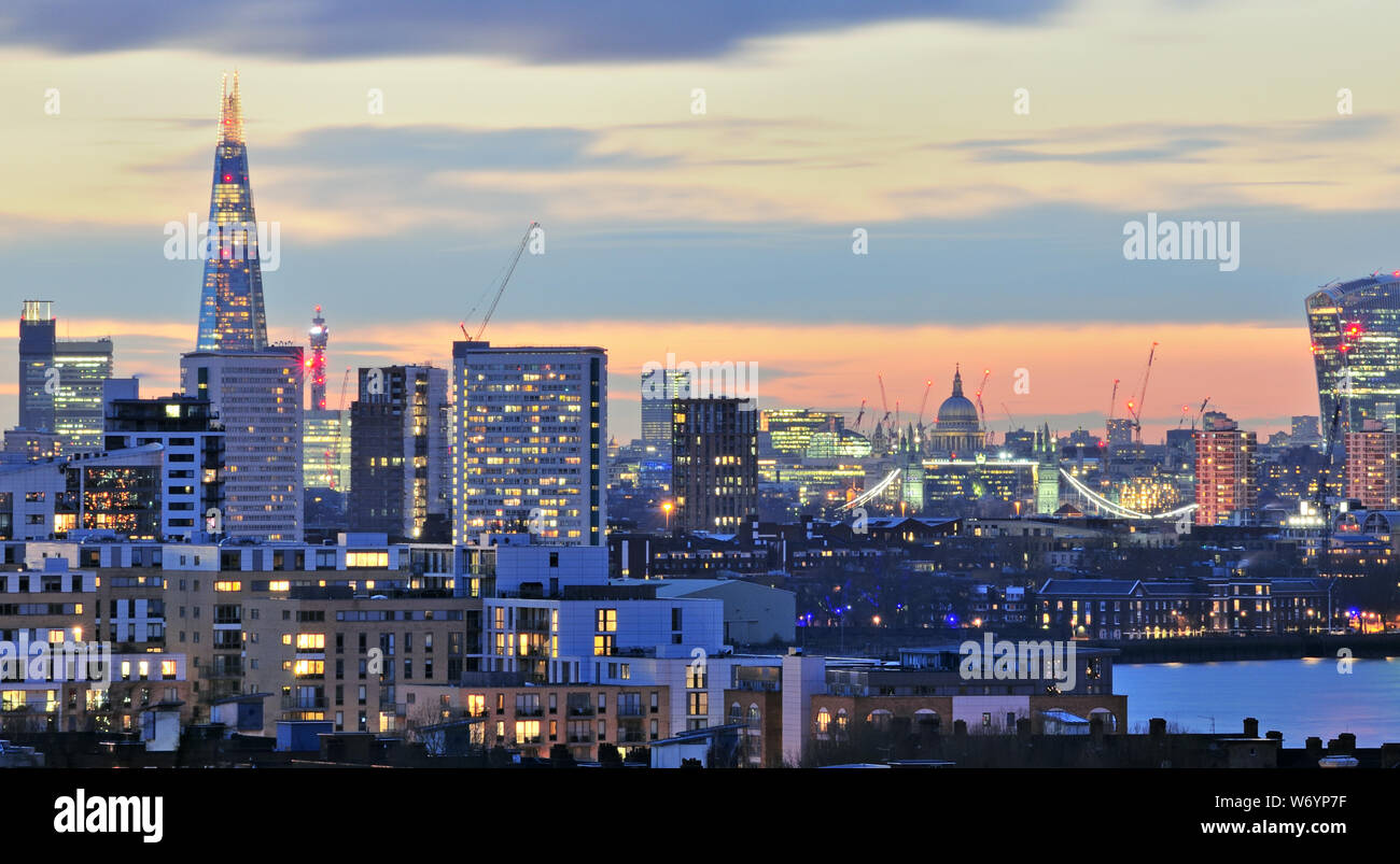 Bt tower night london 2018 hi-res stock photography and images - Alamy