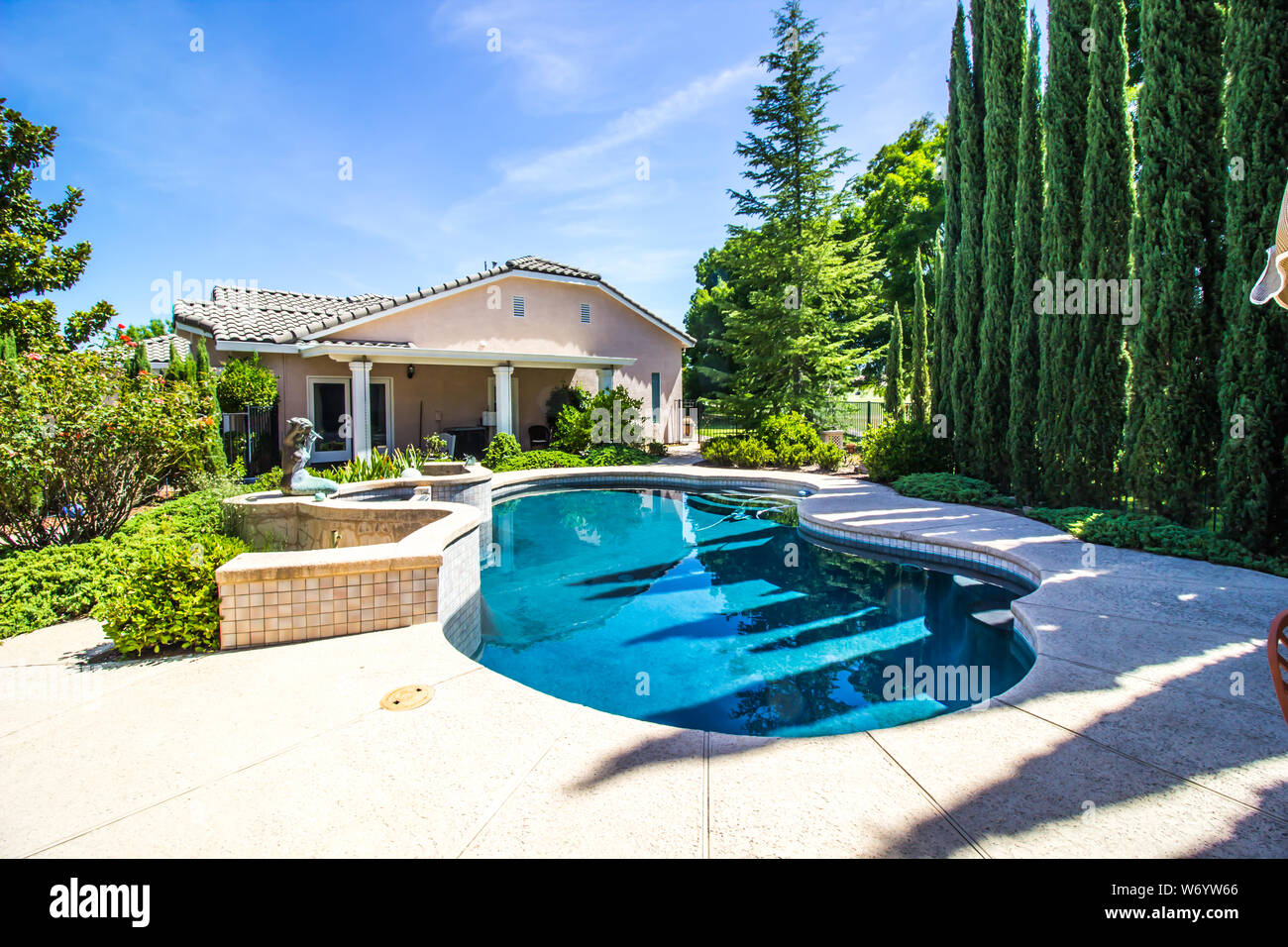 Private house pool wall water hi-res stock photography and images - Alamy - Self-Sufficient Homes With Private Pool Spaces