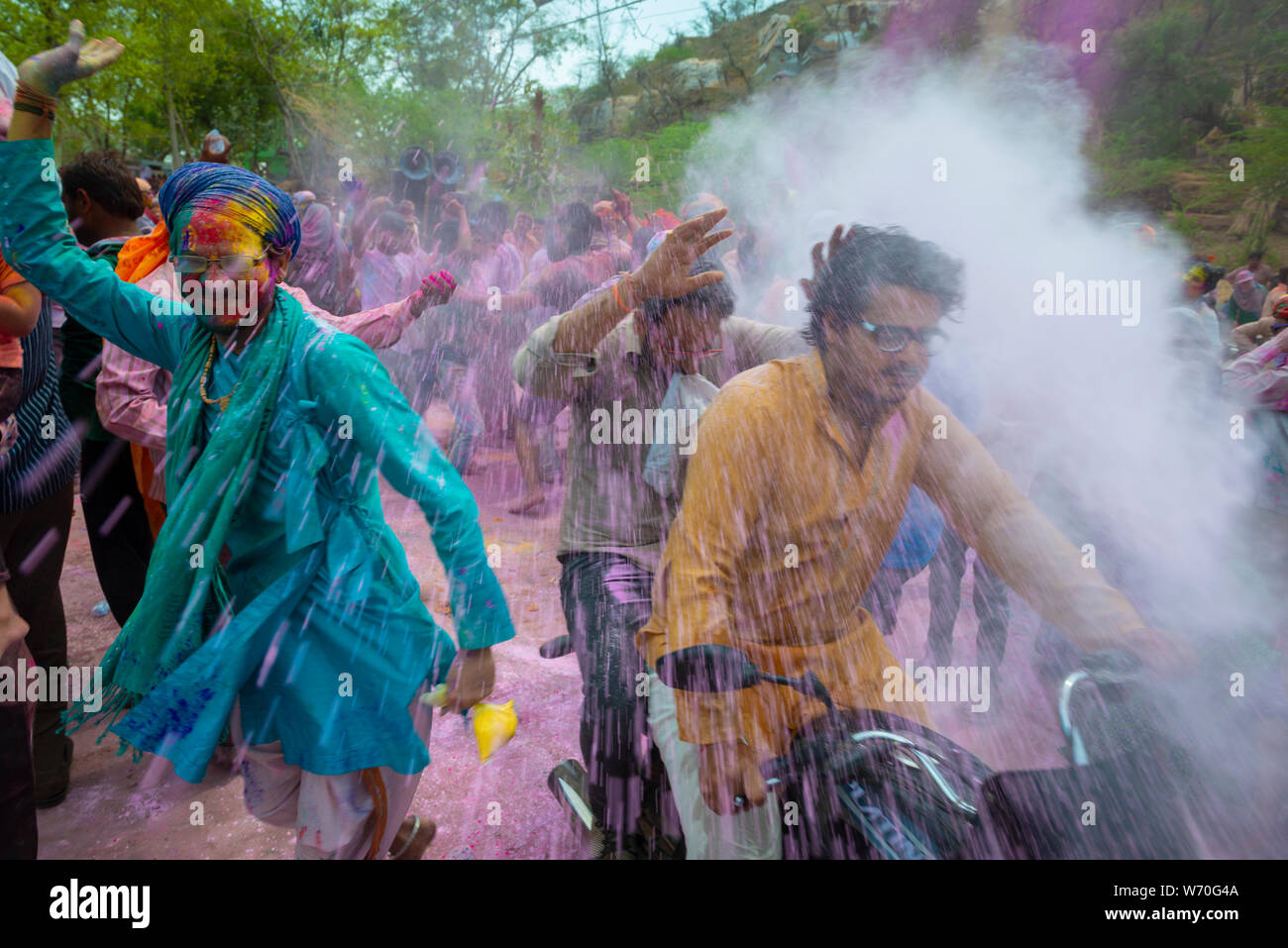 holi in barshane in mathura
