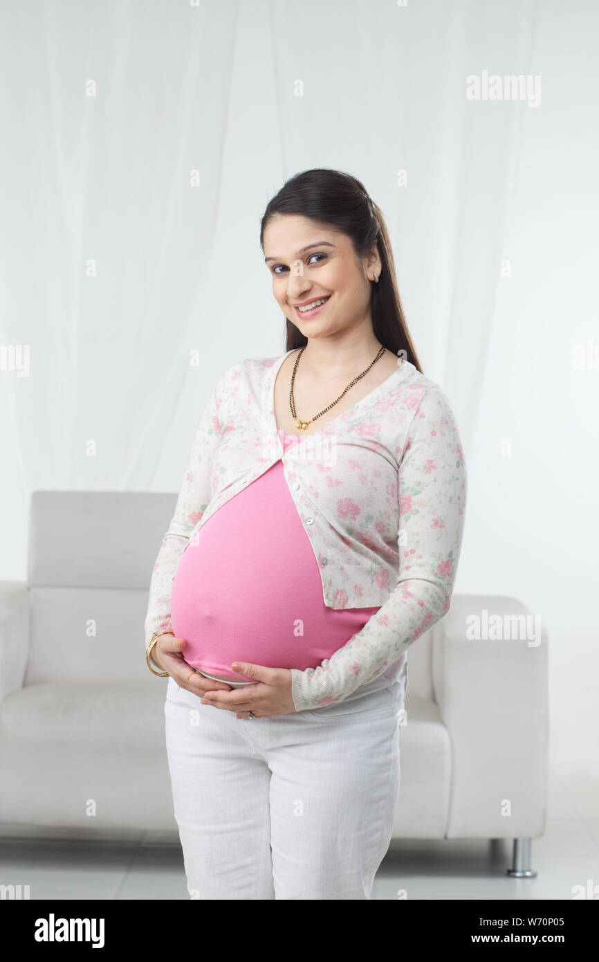 Pregnant indian woman hi-res stock photography and images - Alamy
