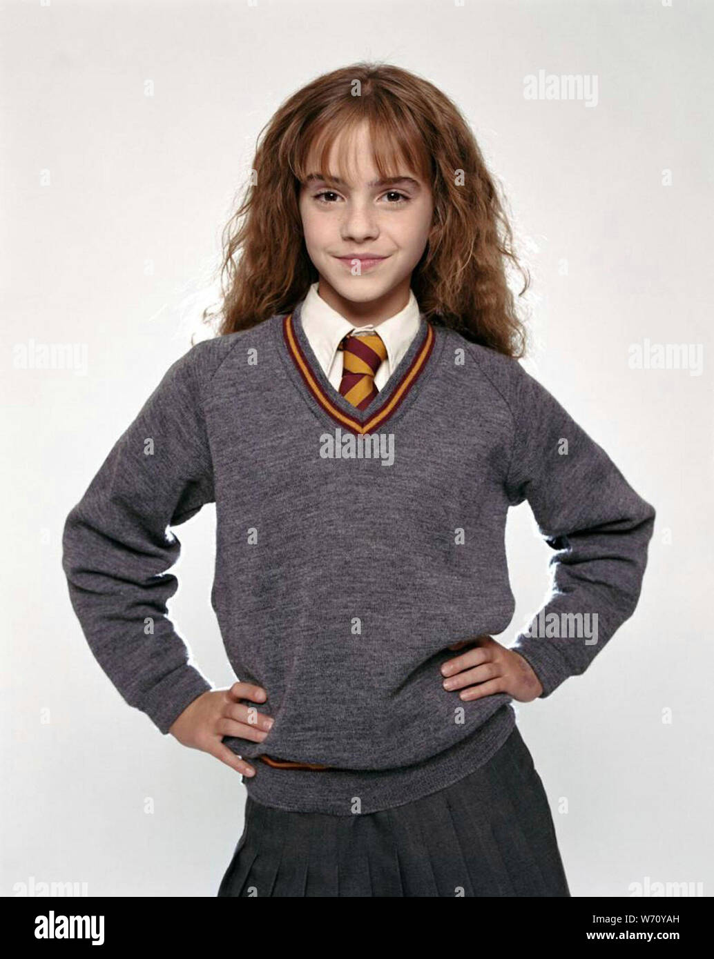 Emma watson harry potter 2001 hi-res stock photography and images - Alamy
