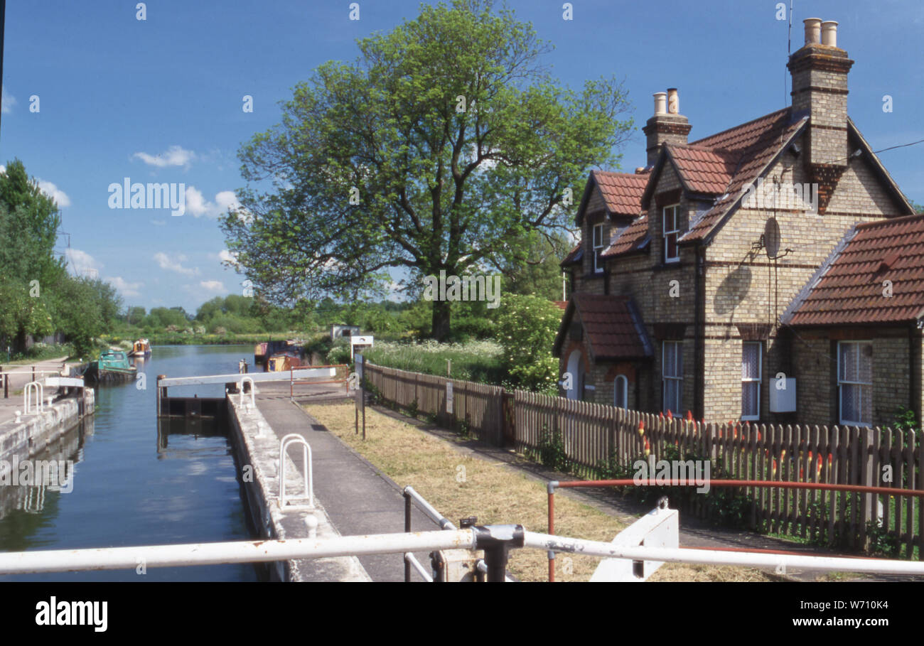 Lock keeper's cottage on the River Lea navigation, Hertfordshire. Stock Photo