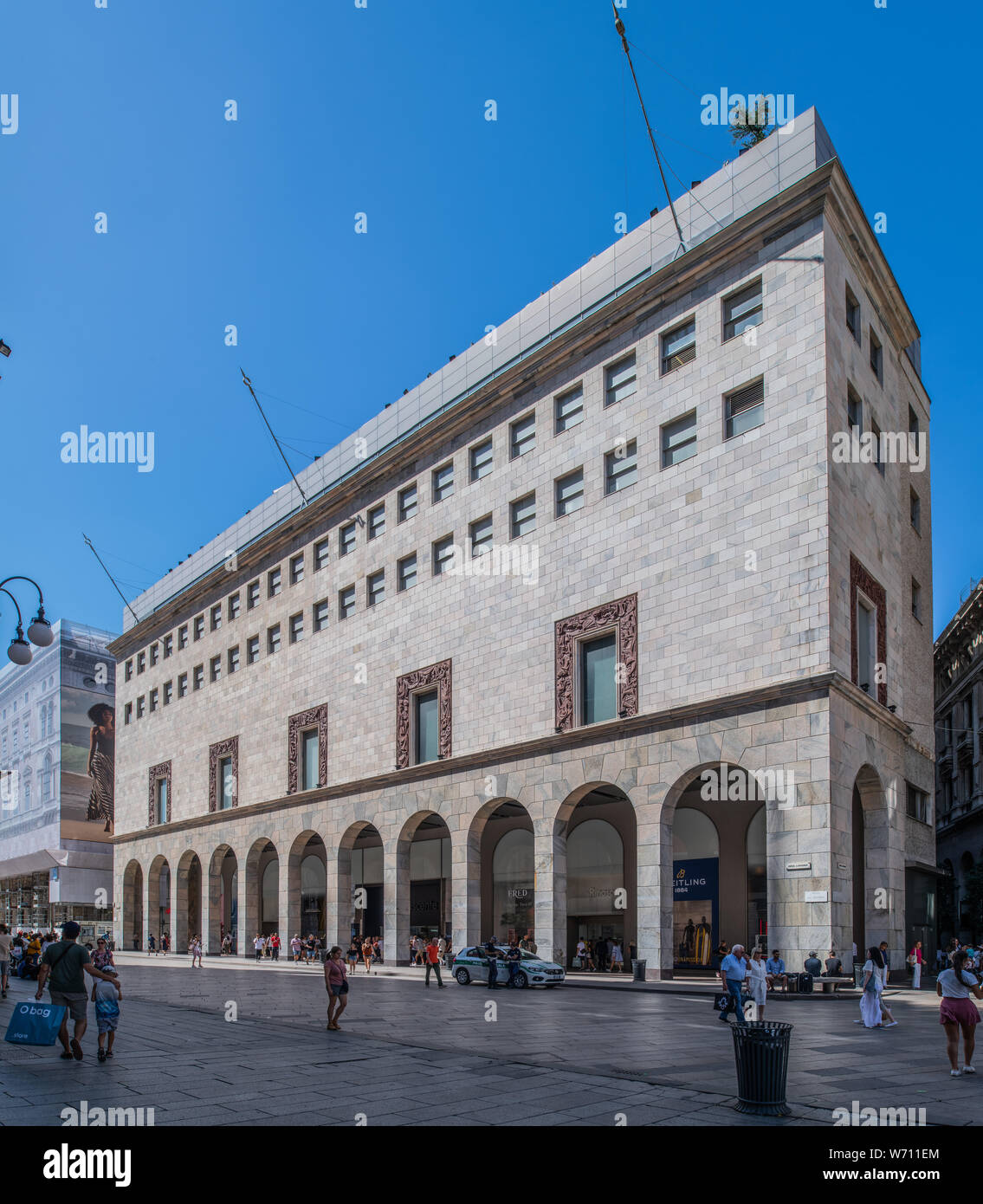 Rinascente milano hi-res stock photography and images - Alamy