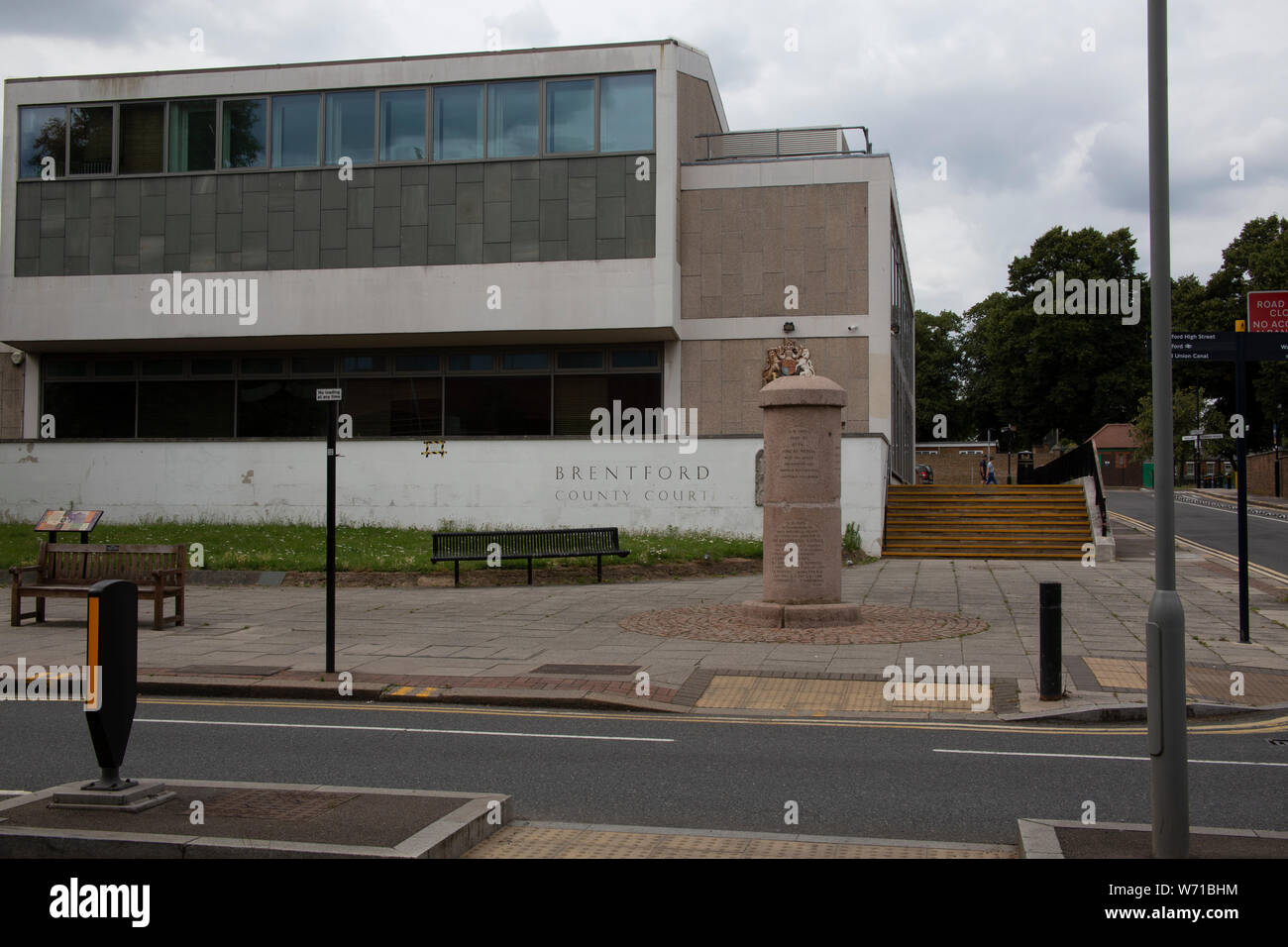 A memorial to the Battle of Brentford outside the county court on