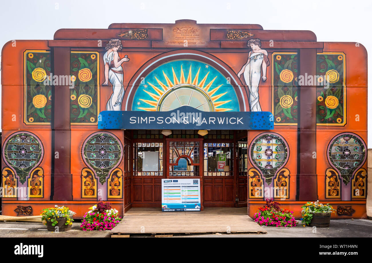 Simpson and marwick hires stock photography and images Alamy