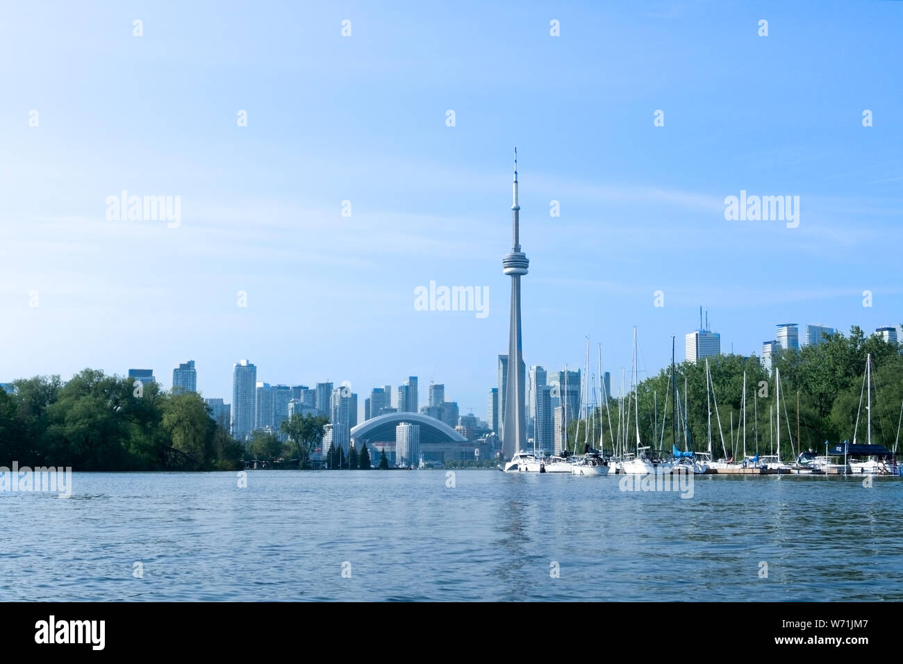 Toronto Skyline Canada  View from Toronto Island to the yacht club and Toronto Skyline, Canada, Ontario, Stock Photo
