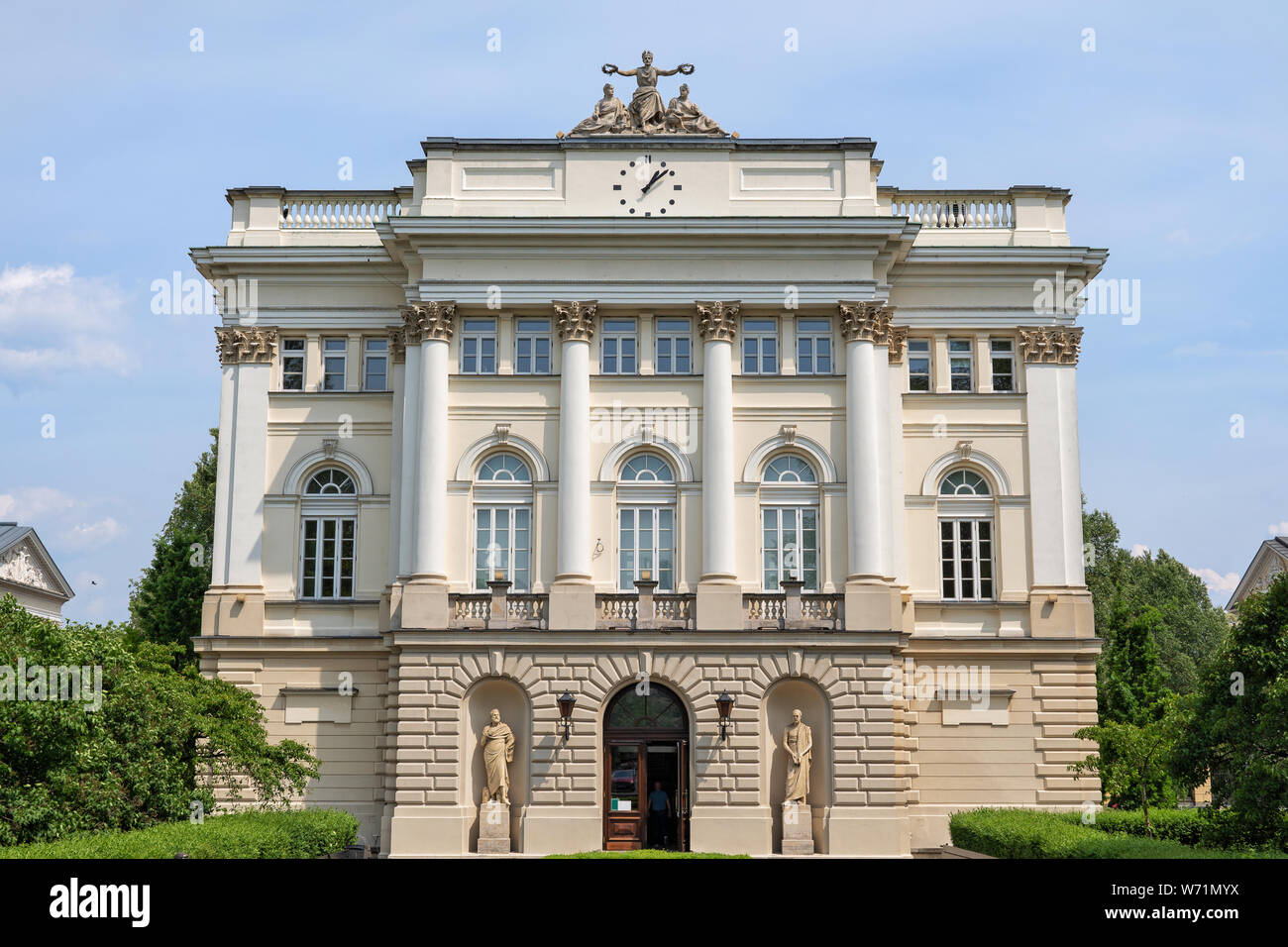 University Of Warsaw Collegium Novum Old Library In City Of Warsaw In Poland Stock Photo Alamy University Of Warsaw Collegium Novum Old Library In City Of Warsaw In Poland Stock Photo Alamy