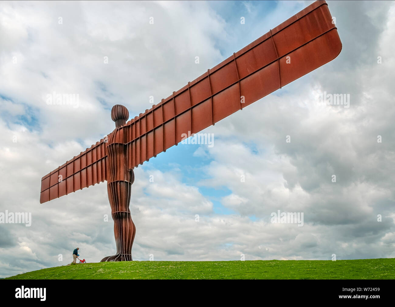 'Angel of the North' sculpture near Gateshead, Nord East England, UK Stock Photo
