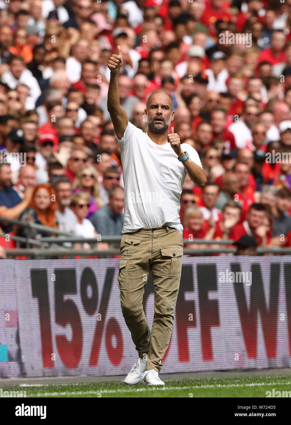 Pep Guardiola Irks Fashion Police By Wearing Hoodie And Stonewashed Jeans   Thick Accent