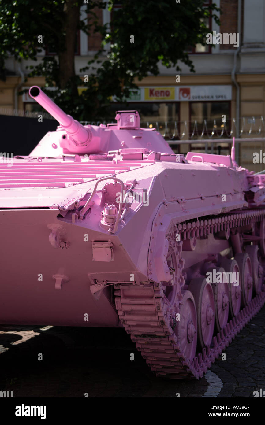 Pink tank art installation by David Cerny, Stortorget square