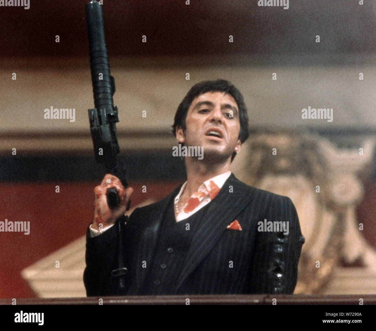 AL PACINO in SCARFACE (1983), directed by BRIAN DE PALMA. Credit: UNIVERSAL PICTURES / Album Stock Photo