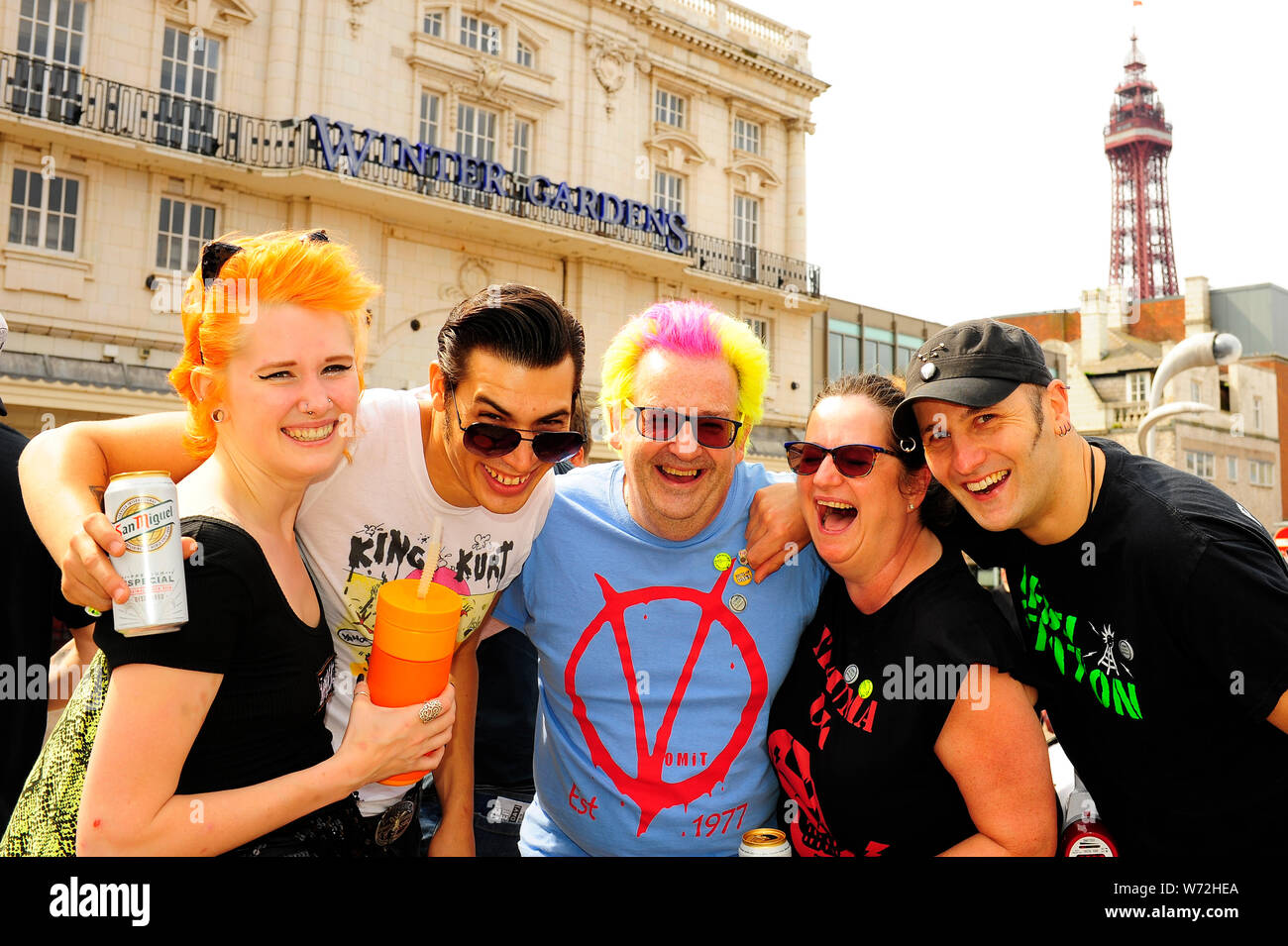 Punk rockers hi-res stock photography and images - Alamy
