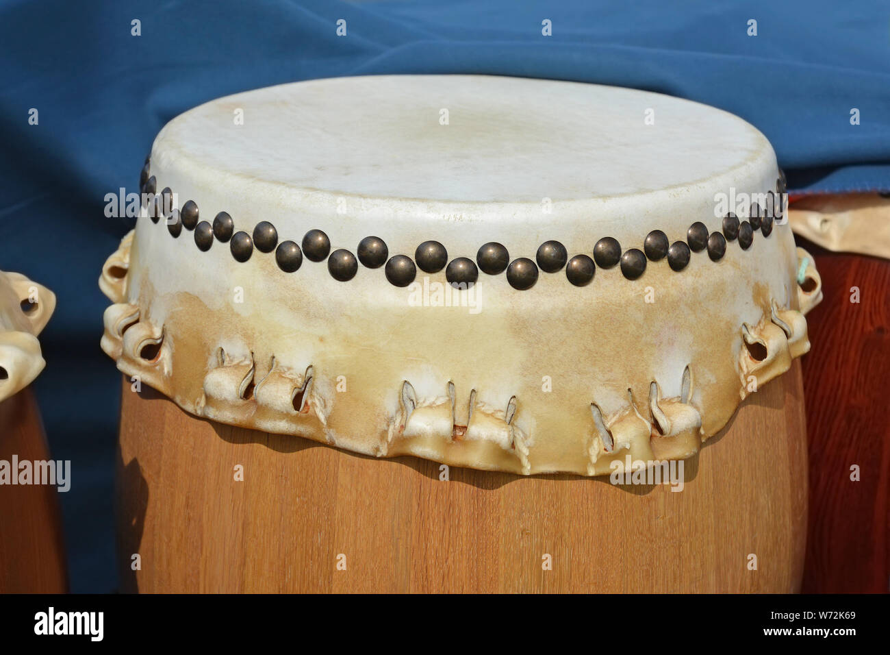 Japanese drum hires stock photography and images Alamy