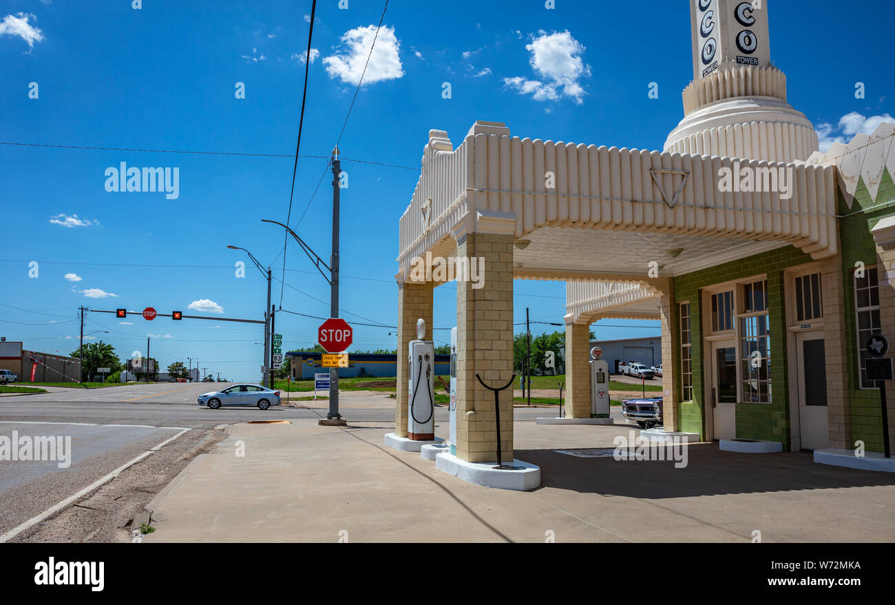 USA Oklahoma, May 13th, 2019. Vintage restored fuel station, sunny spring day near Amarillo. Historic route 66 Stock Photo