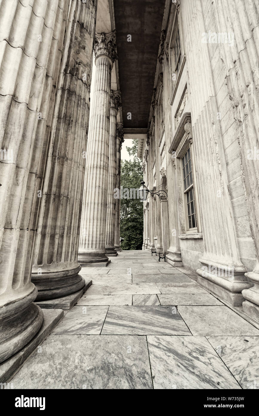 Marble walkway and pillars of the Roman style Stock Photo - Alamy