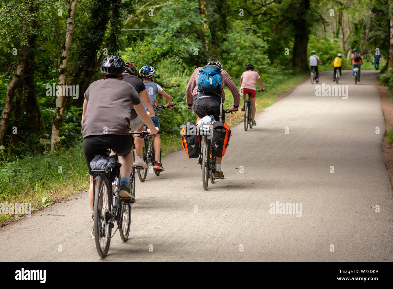 Family Cycling Eco Tourism Tourists Cycling Ireland Travel 