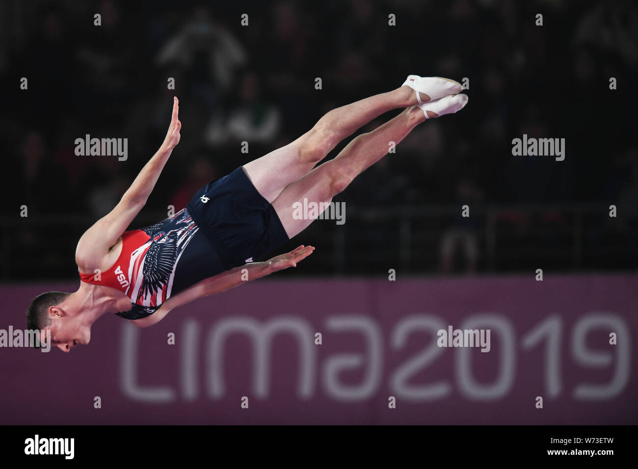 Lima, Peru. 4th Aug, 2019. JEFFREY GLUCKSTEIN from the US flips upside down during the competition held in the Polideportivo Villa El Salvador in Lima, Peru. Credit: Amy Sanderson/ZUMA Wire/Alamy Live News Stock Photo
