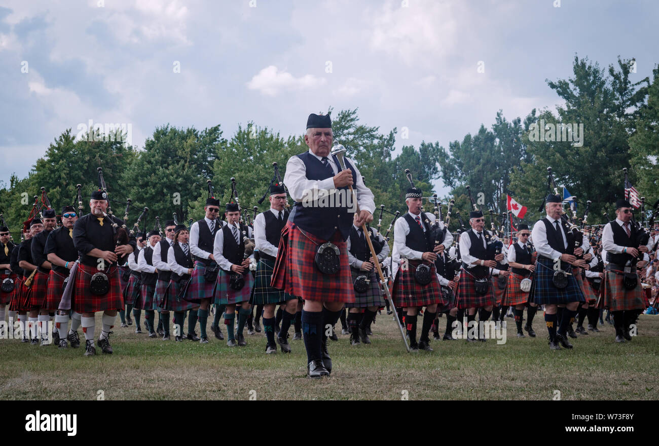 Ontario police bagpipes hires stock photography and images Alamy