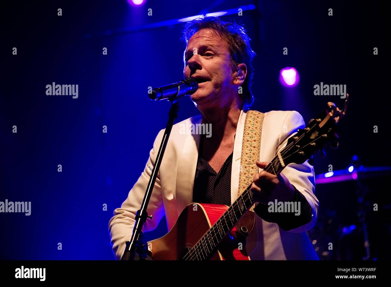 Kiefer Sutherland on stage with his band at Wickham Festival in 2019 ...