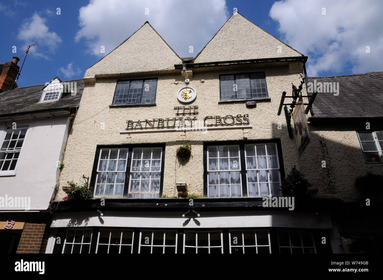 Banbury Cross High Resolution Stock Photography and Images Alamy