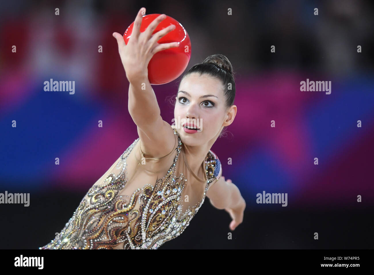 Lima, Peru. 4th Aug, 2019. EVITA GRISKENAS from the US rolls the ball down her arm during the competition held in the Polideportivo Villa El Salvador in Lima, Peru. Credit: Amy Sanderson/ZUMA Wire/Alamy Live News Stock Photo