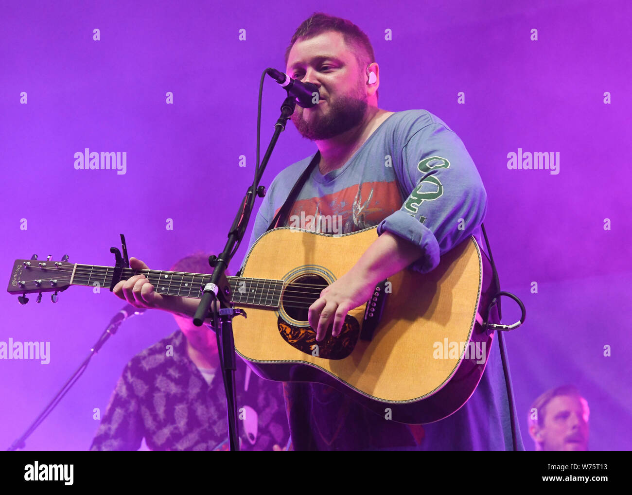 Ragnar þórhallsson performs at ALT 98.7 Summer Camp at the Queen Mary in Long Beach on August 3, 2019. performs at ALT 98.7 Summer Camp at the Queen Mary in Long Beach on August 3, 2019. Stock Photo