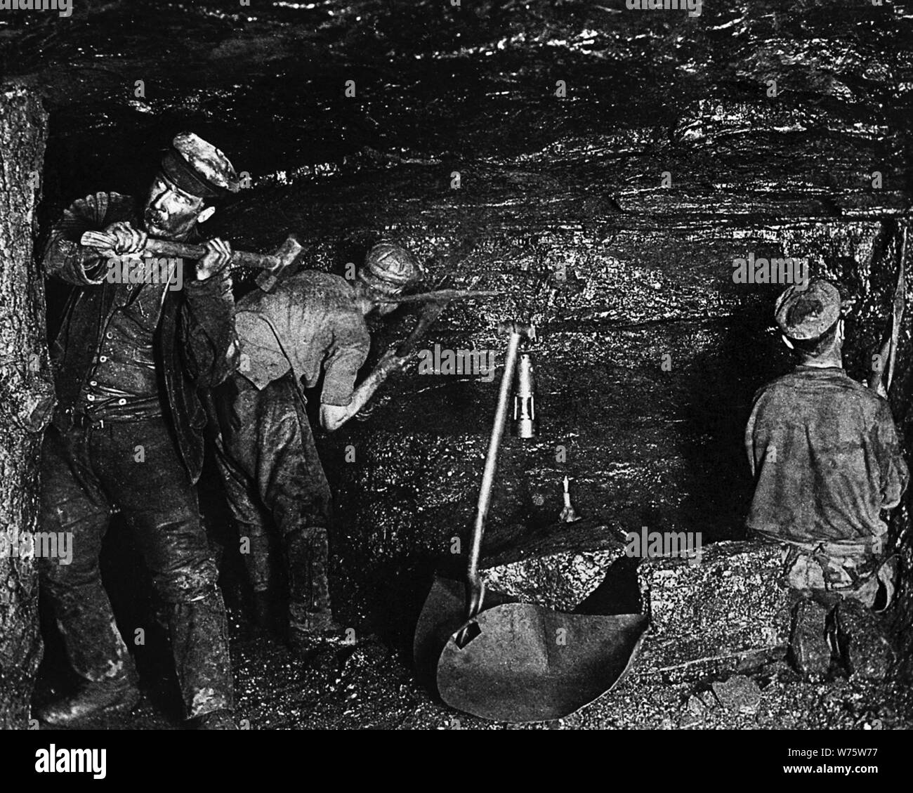 Coal mining at the seam face Stock Photo - Alamy
