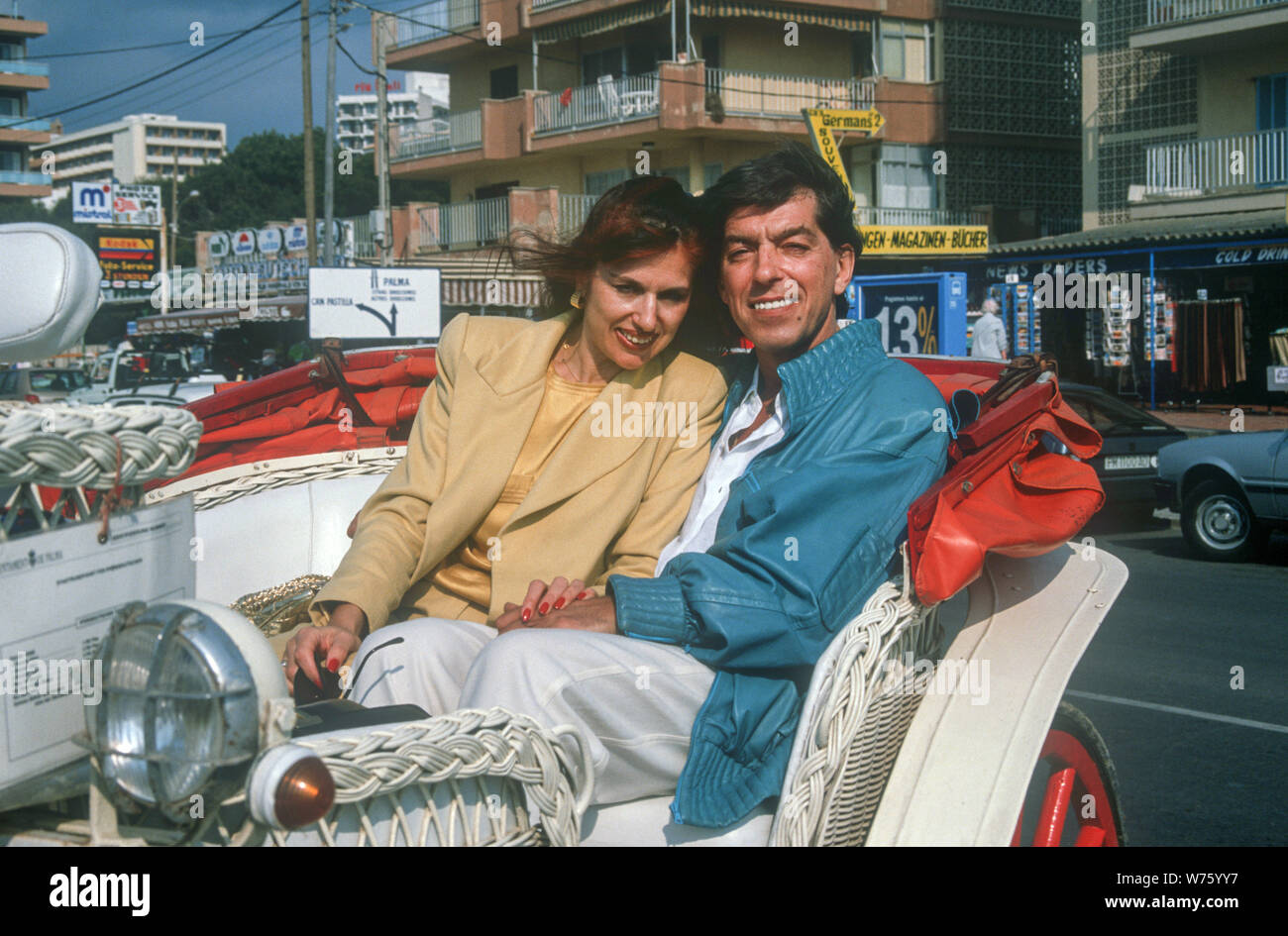 Bata Illic Michaela And His Wife Olga In April 1990 During A Carriage Ride On Mallorca He Was Born On 30 September 1939 In Belgrade Yugoslavia Usage Worldwide Stock Photo Alamy