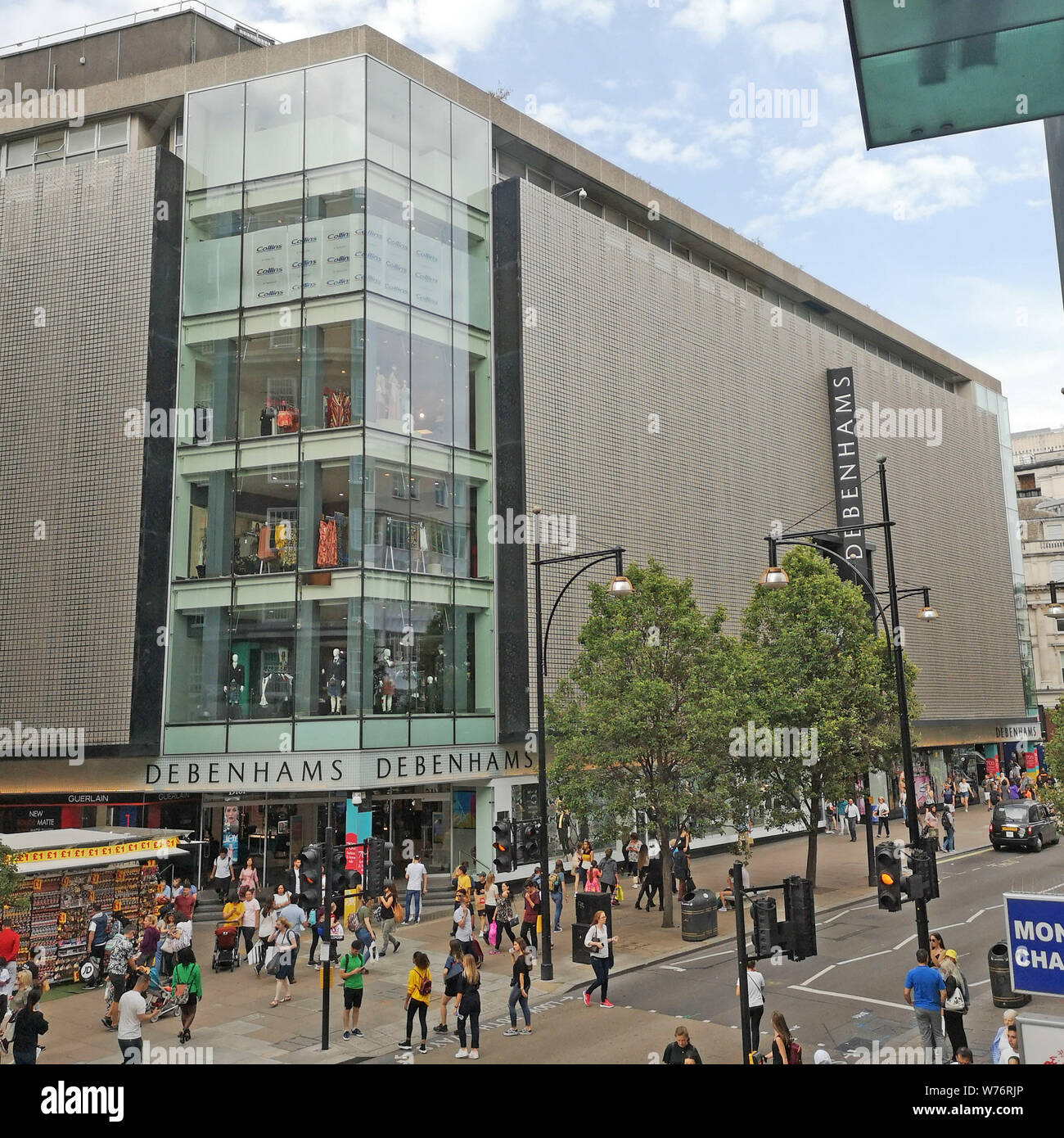 Flagship Stores On Oxford Street Hi-res Stock Photography And Images ...