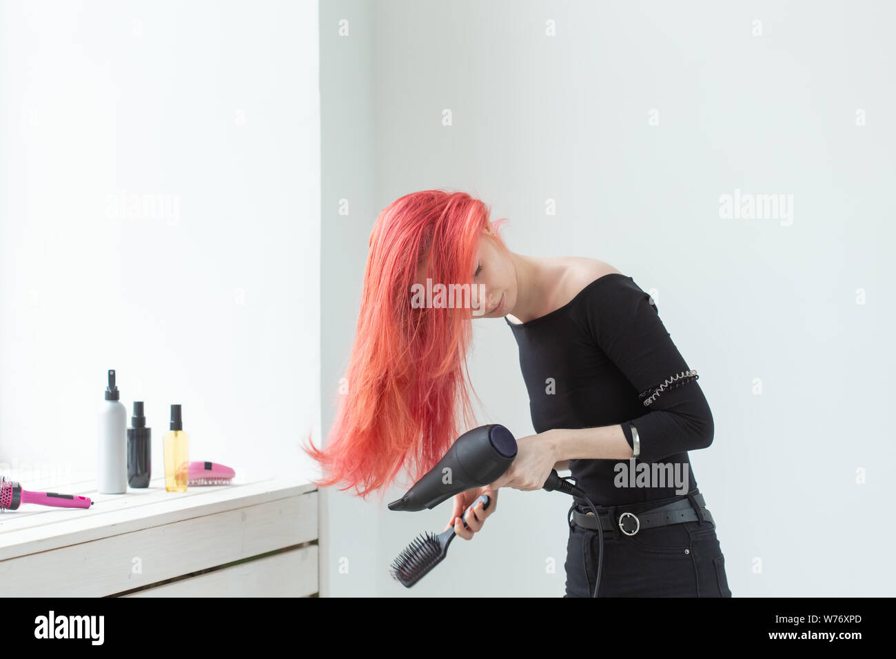 Hairdresser Beauty Salon And People Concept Young Woman Hair