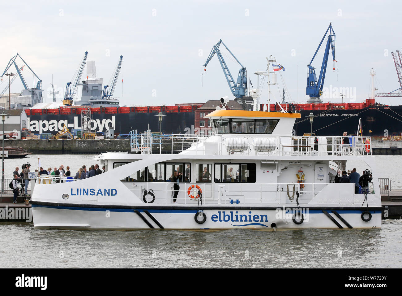 Hamburg, Germany. 05th Aug, 2019. The Elbe ferry 'Liinsand' is located at the fish market in Hamburg. A new ferry service on the Elbe started operation on Monday, 05.08.2019. The passenger ferry will run three times a day between Stade (Stadersand), Wedel and Hamburg on the Elbe. It has a hybrid drive (diesel/electric) and can carry 50 passengers and 15 bicycles. Credit: Bodo Marks/dpa/Alamy Live News Stock Photo
