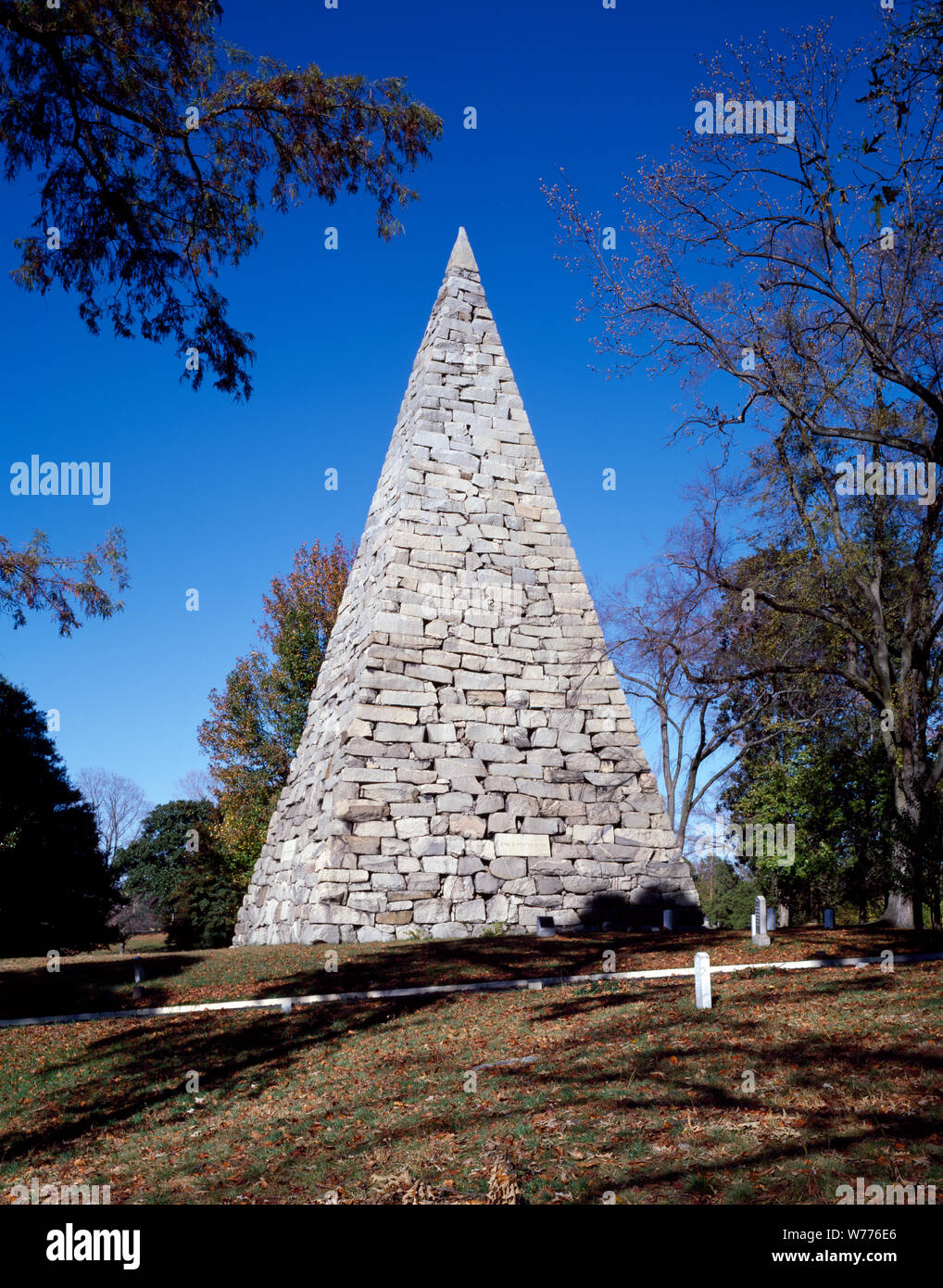 90-foot stone pyramid honoring 18,000 Confederate enlisted men buried at Hollywood Cemetery, Richmond, Virginia Physical description: 1 transparency : color ; 4 x 5 in. or smaller.  Notes: Title, date, and keywords provided by the photographer.; Digital image produced by Carol M. Highsmith to represent her original film transparency; some details may differ between the film and the digital images.; Forms part of the Selects Series in the Carol M. Highsmith Archive.; Gift and purchase; Carol M. Highsmith; 2011; (DLC/PP-2011:124).; Stock Photo