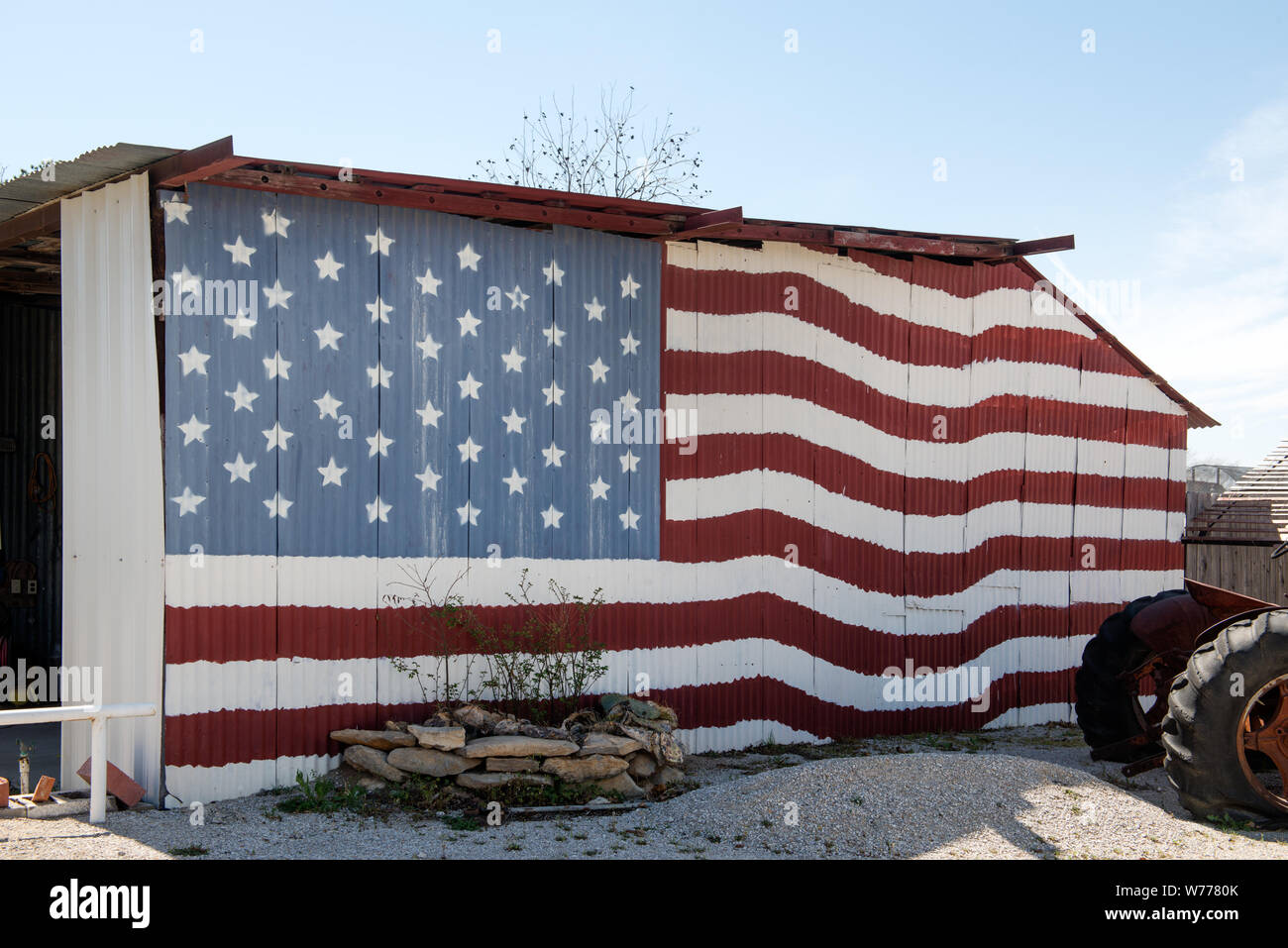 A colorful rendition of the American flag, painted on the side of a large utility shed in the town of Carbon in Eastland County, Texas Physical description: 1 photograph : digital, tiff file, color.  Notes: Gift; The Lyda Hill Foundation; 2014; (DLC/PP-2014:054).; Title, date and keywords based on information provided by the photographer.; Forms part of: Lyda Hill Texas Collection of Photographs in Carol M. Highsmith's America Project in the Carol M. Highsmith Archive.; Stock Photo