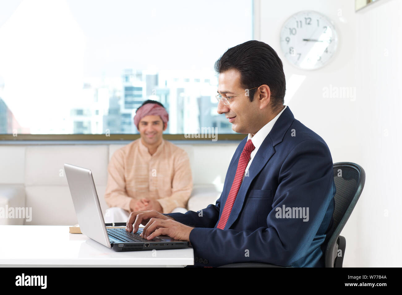 Waiting in line bank teller hi-res stock photography and images - Alamy