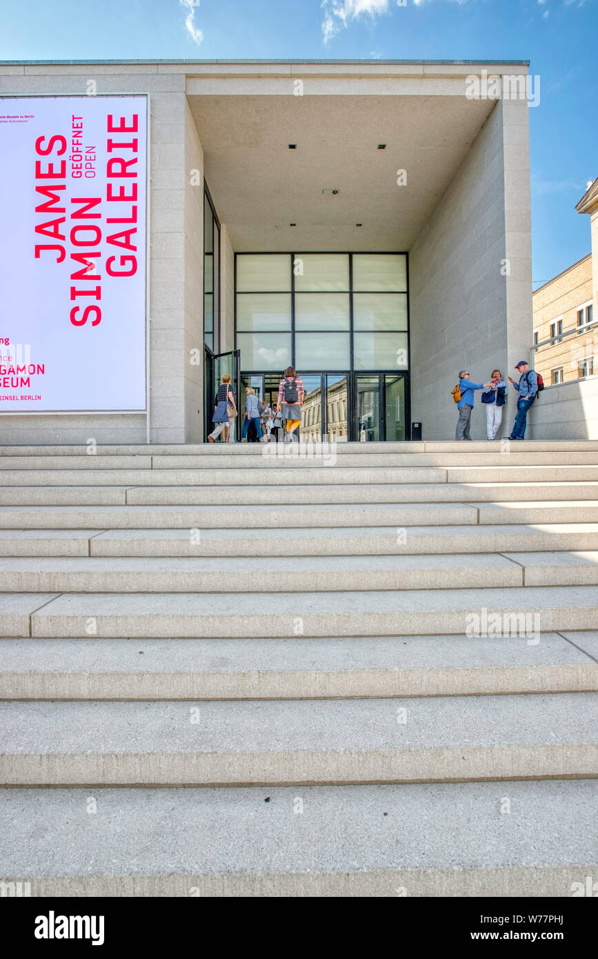 James-Simon-Galerie, Neues Museum, Pergamonmuseum, Museumsinsel, Berlin Mitte, Berlin, Deutschland Stock Photo