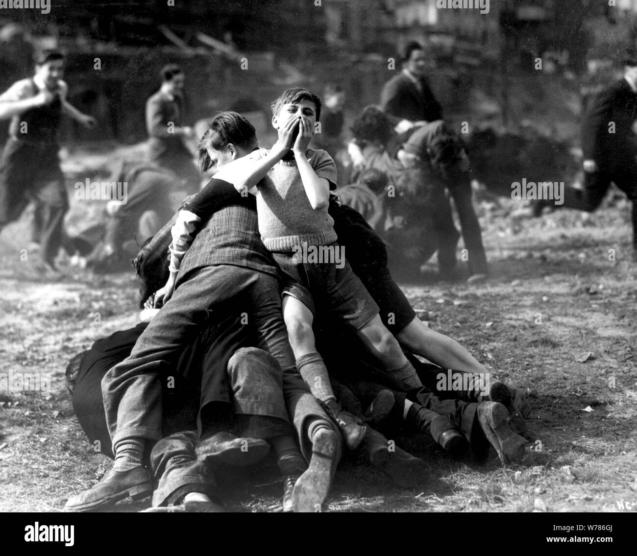 STREET GANG, HUE AND CRY, 1947 Stock Photo