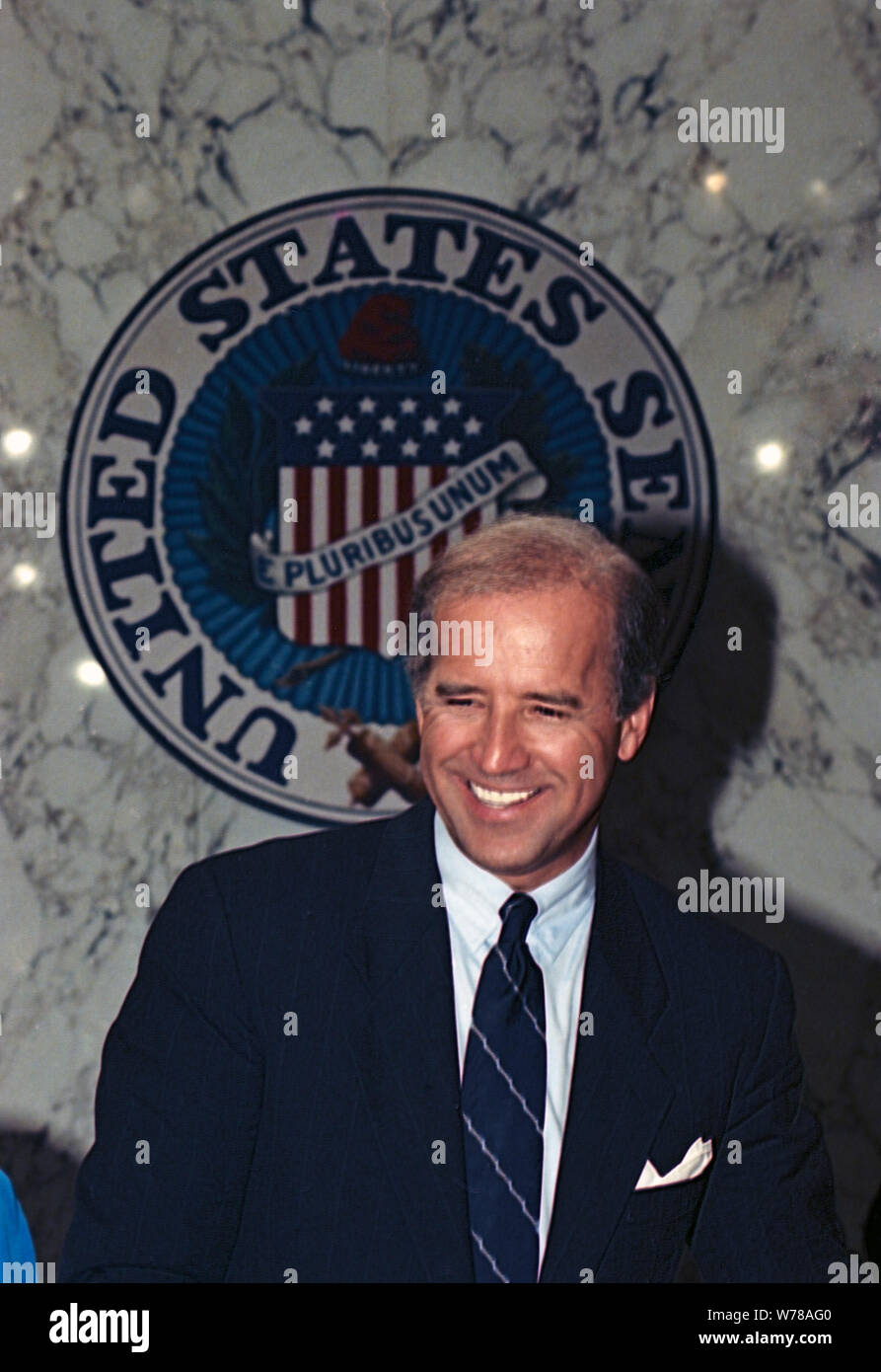 Senator Joseph Biden Chairs The Senate Judicary Committee 1990 Credit: Mark Reinstein / MediaPunch Stock Photo