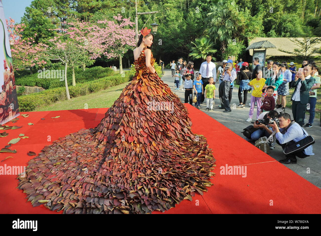 long leaves dress
