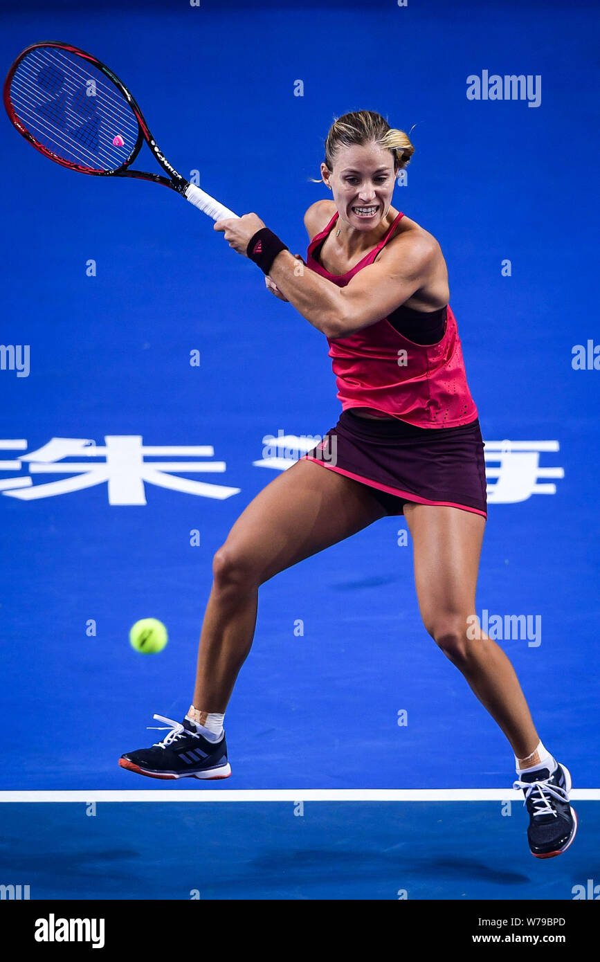 Angelique Kerber of Germany returns a shot to Anastasia Pavlyuchenkova of  Russia in the Group D of the women's singles during the Hengqin Life WTA  Eli Stock Photo - Alamy
