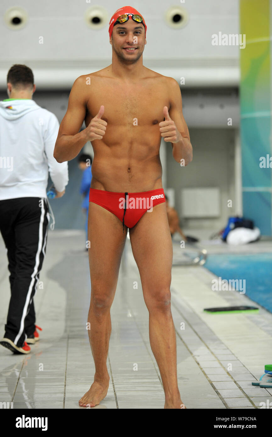 Chad le Clos of South Africa poses for photos after winning the final of  men's 200m freestyle during the FINA/airweave Swimming World Cup Beijing  (CHN Stock Photo - Alamy