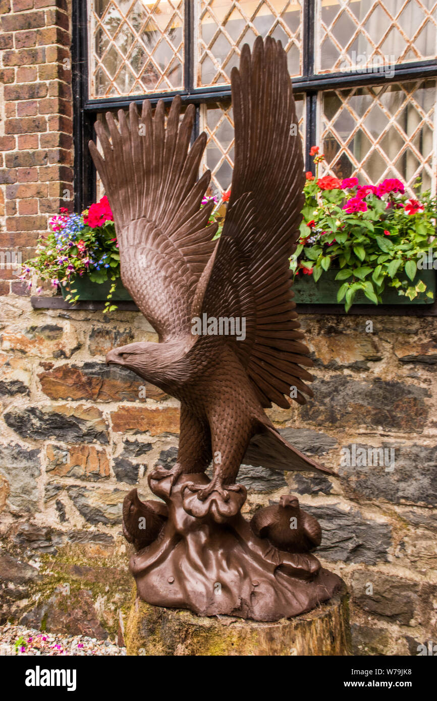 Carved wooden Eagle Stock Photo - Alamy